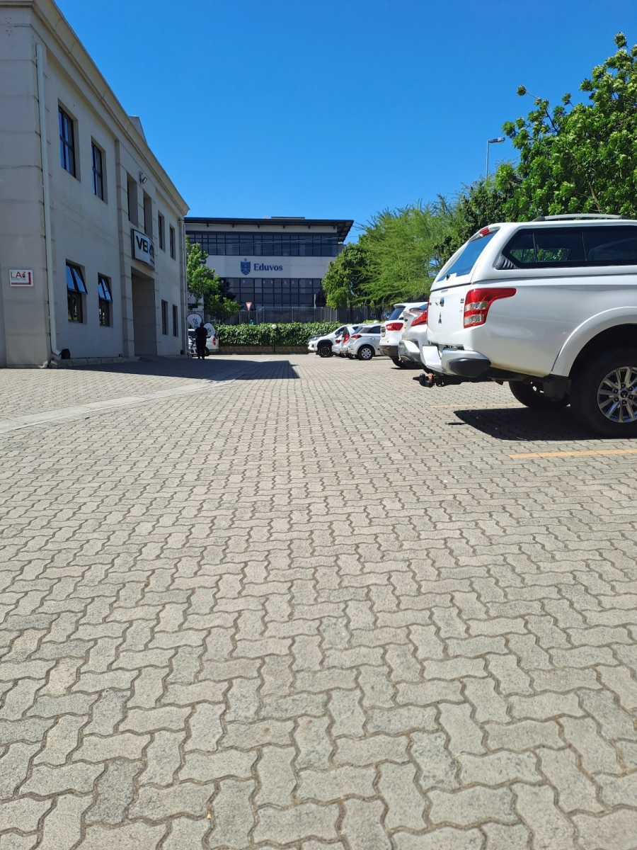 To Let commercial Property for Rent in Okennedyville Western Cape